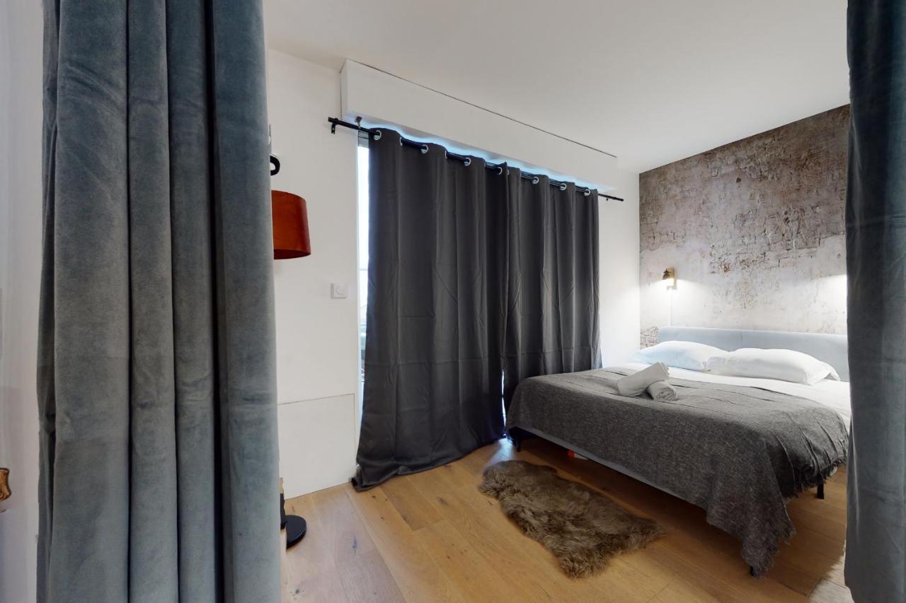 Superbe Loft Avec Patio - Tour Eiffel Apartment Paris Exterior photo